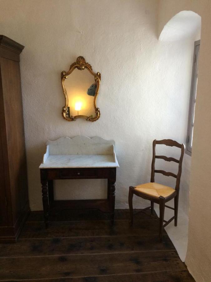 Casa Franceschi Bed & Breakfast Pioggiola Bagian luar foto